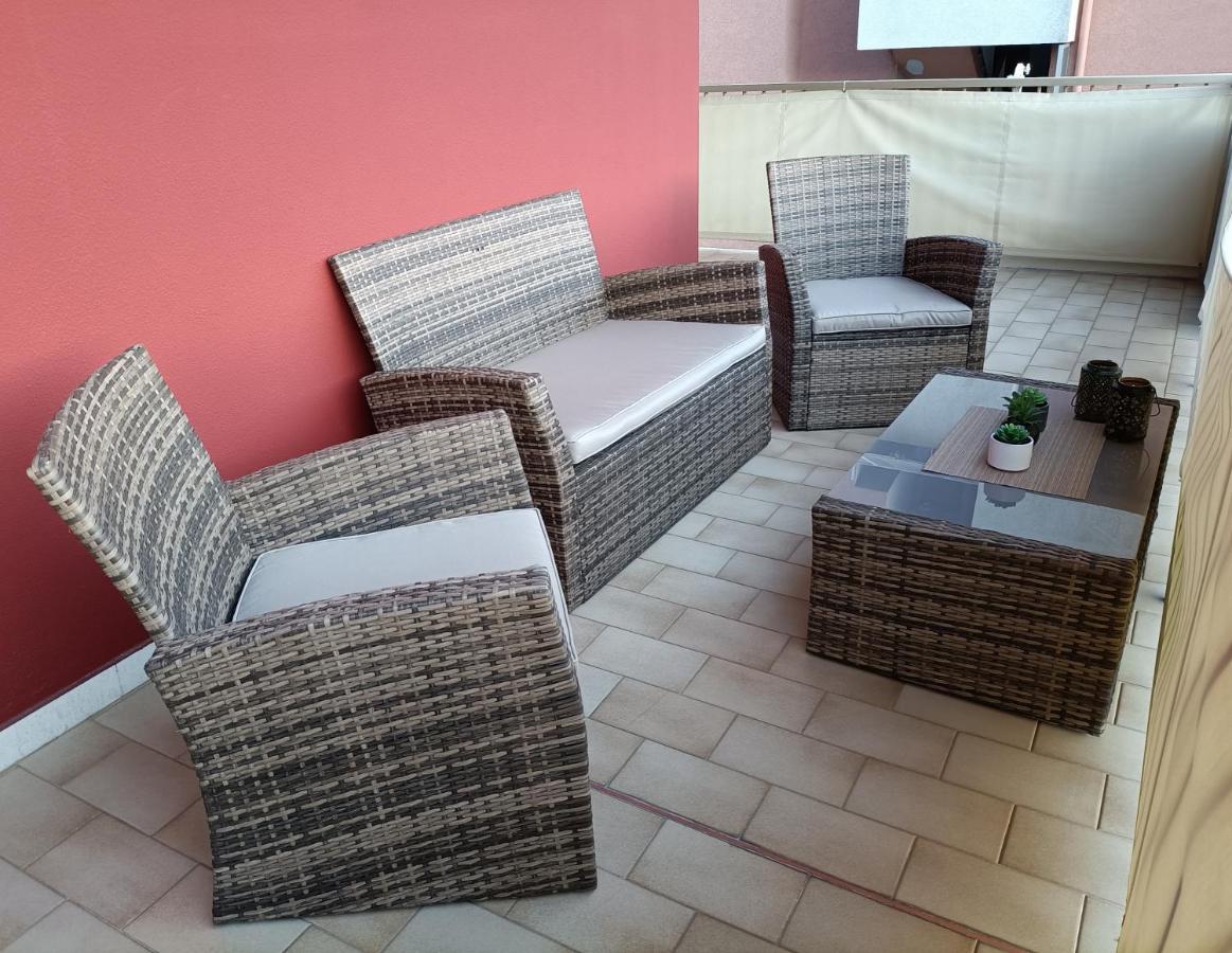 Casa A Un Passo Dal Mare Apartman Ventimiglia Kültér fotó